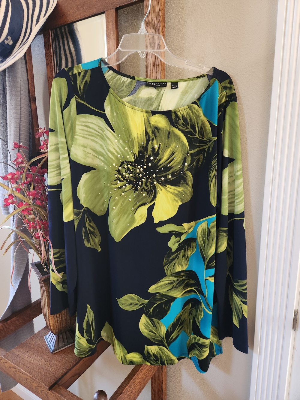 Susan Graver Floral Print Long Sleeve Sparkle Tunic Knit- Size XL